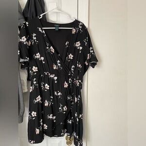 Short black dress with flowers from Rue 21 size 1x